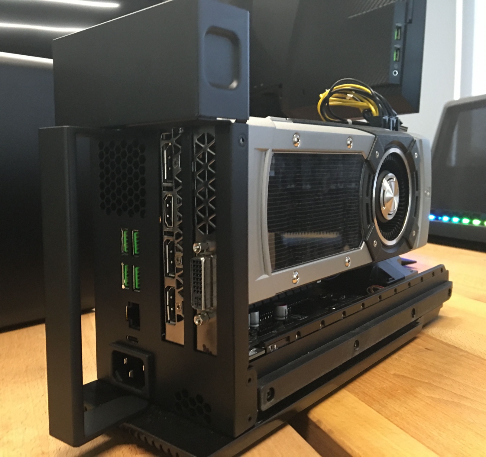 razer-core-external-GPU.jpg