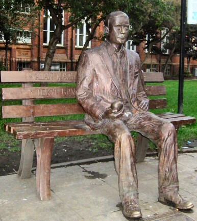 Alan Turing statue