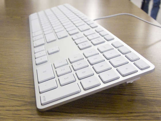 Apple wired keyboard