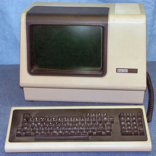 digital VT-100 terminal